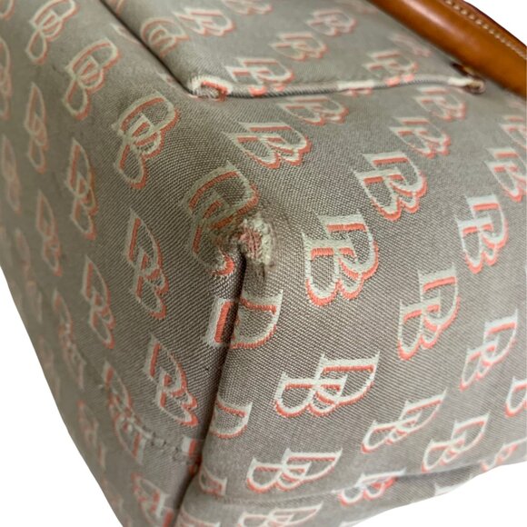 Dooney and Bourke Grey and Pink Canvas and Leather Vintage Shoulder bag Large - Picture 11 of 13
